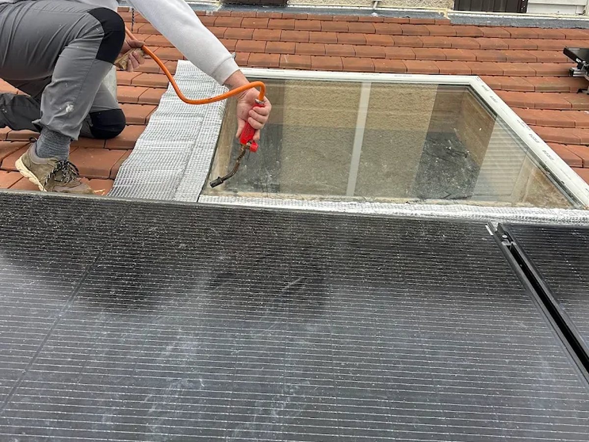 Pose et étanchéité de Velux — Rouen