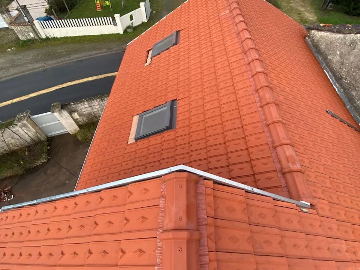 Couverture neuve en tuile — Métropole de Rouen