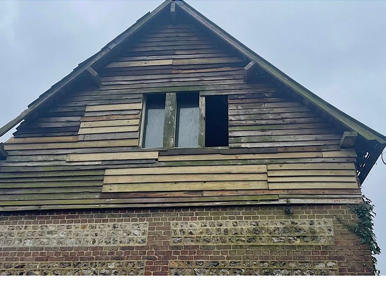 Réfection d'un pignon en colombage bois à Rouen, pendant et après — après